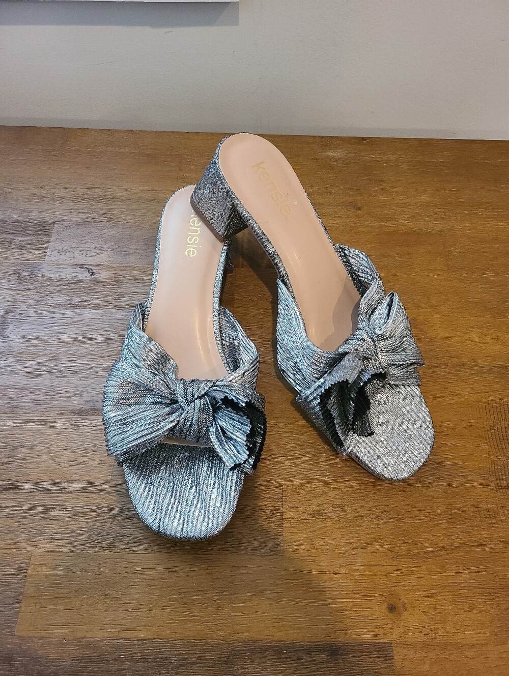 Kensie Silver Shimmer Block Heel Bow Slip On Sandals